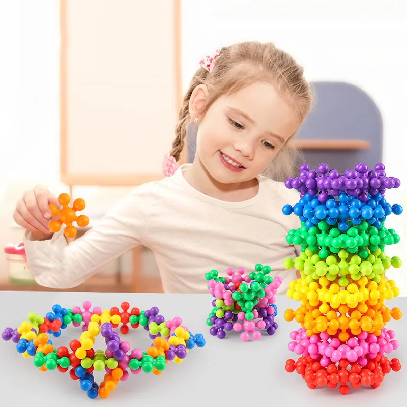 200PCS Пластиковые строительные блоки 3D Вращающаяся снежинка DIY STEM игрушка для детей