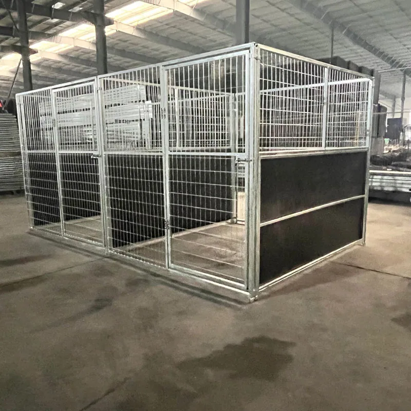 Стальная оцинкованная сварная проволочная сетка для собак с квадратными трубами для использования внутри и снаружи с HDPE панелями