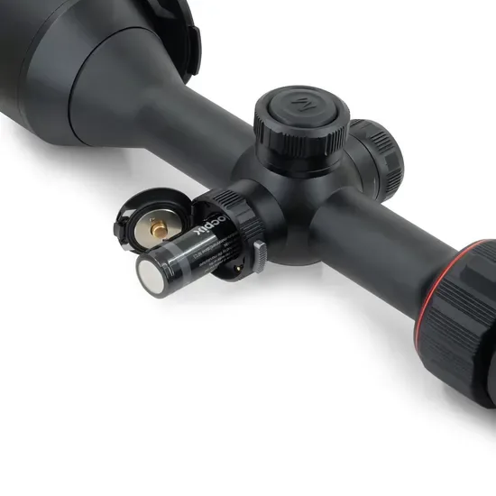 Тепловизионный прицел Nocpix Ace S60r использует двойную батарейную систему с 4000mAh встроенной батареей и 18650 батареей