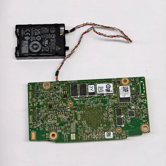 Надежный контроллер RAID Dell для серверов PowerEdge с сертификатами CE, UL, FCC и VCCI