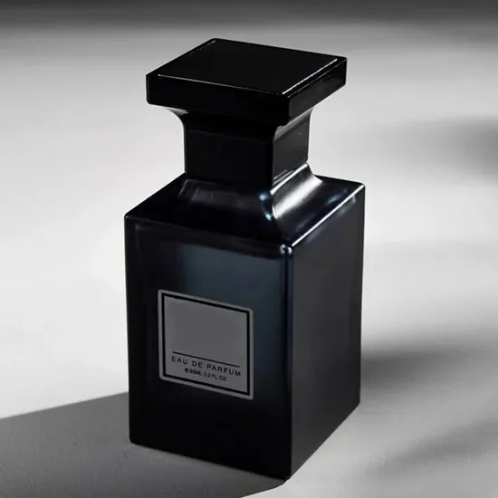 Оптовая фабрика 10ml 30ml 50ml Стеклянные флаконы для духов с упаковкой в коробке Пустые цветные стеклянные флаконы для люксовых духов с распылителем