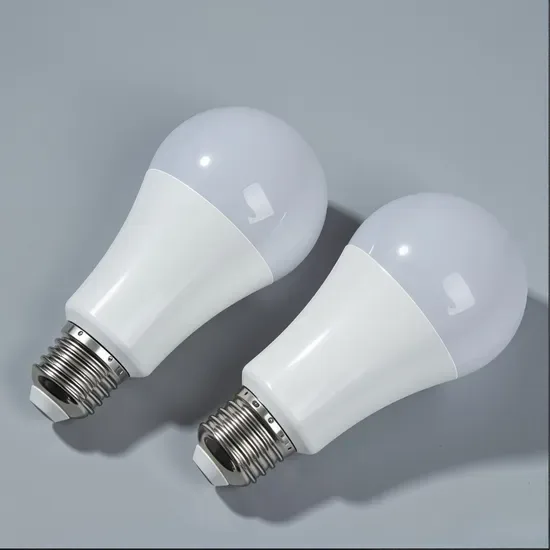 Сертифицированная CE 15W IP67 Регулируемая цветовая температура Диммируемая светодиодная лампа для птицеводства