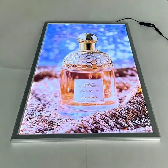 Производитель рекламных дисплеев — ультратонких световых коробов с LED-подсветкой и рамкой Snap Frame для плакатов A0/A1/A2/A3/A4/18X24inch/24X36inch/27X40inch