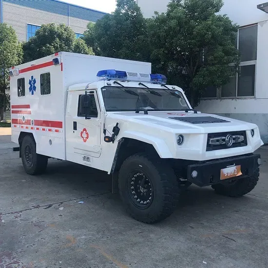 Внедорожная машина скорой помощи Dongfeng 4WD с дизельным двигателем и медицинским оборудованием для экстренной помощи
